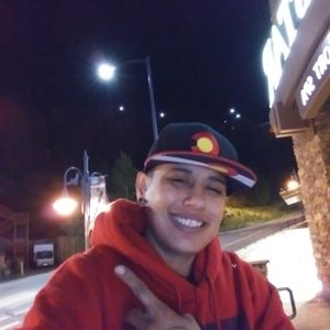 Meet your Posher, Bee